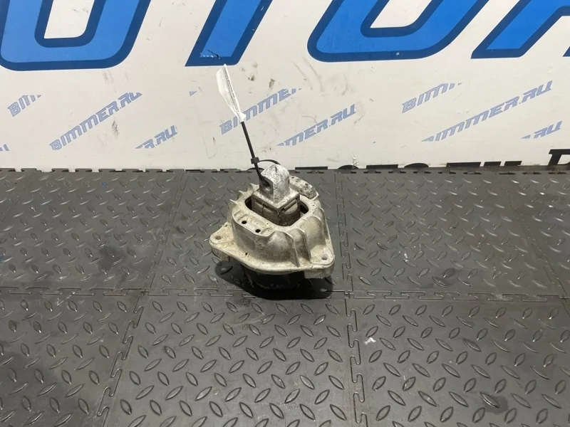 Подушка двигателя Bmw 550Ix 22116777373 F10 N63B44A, левая