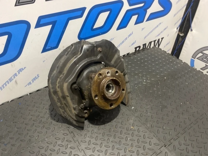 Кулак поворотный Bmw 31216855954 F25 N52B30A, передний правый