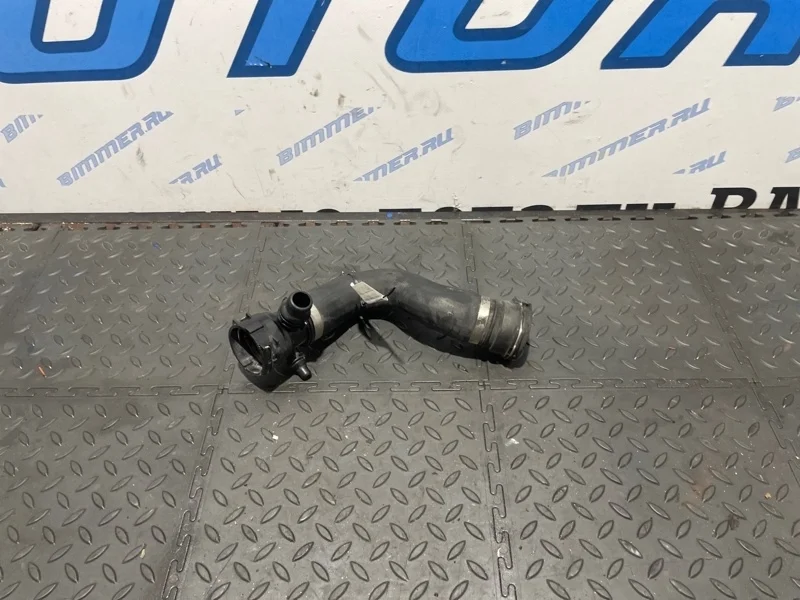 Патрубок охлаждения Bmw 17127646150 F25 N52B30A