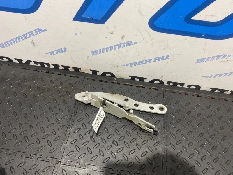 Петля капота Bmw 330Ci 41617028578 Е46 М54, правая