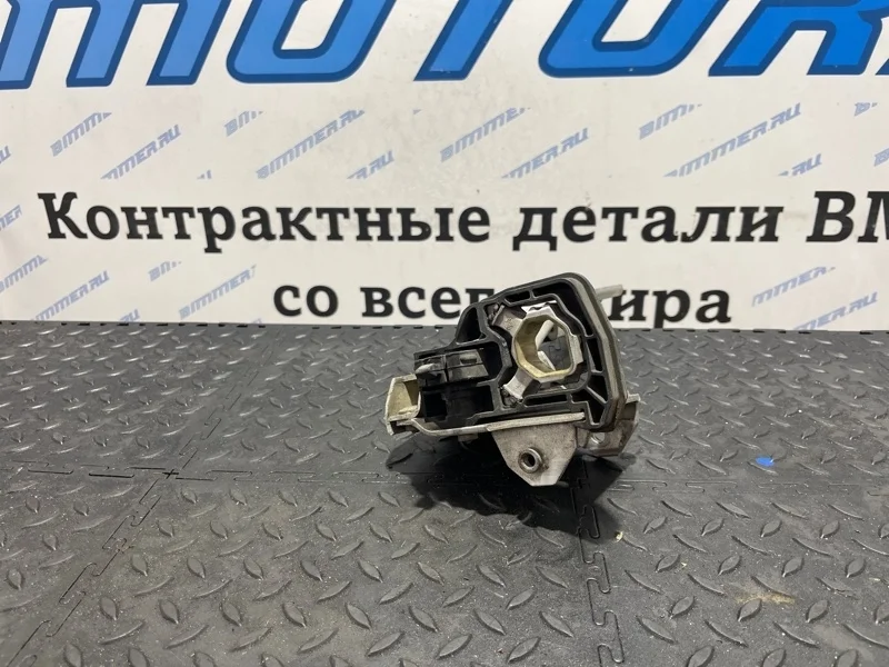 Кронштейн радиатора Bmw 550Ix 51117186514 F10 N63B44A, правый
