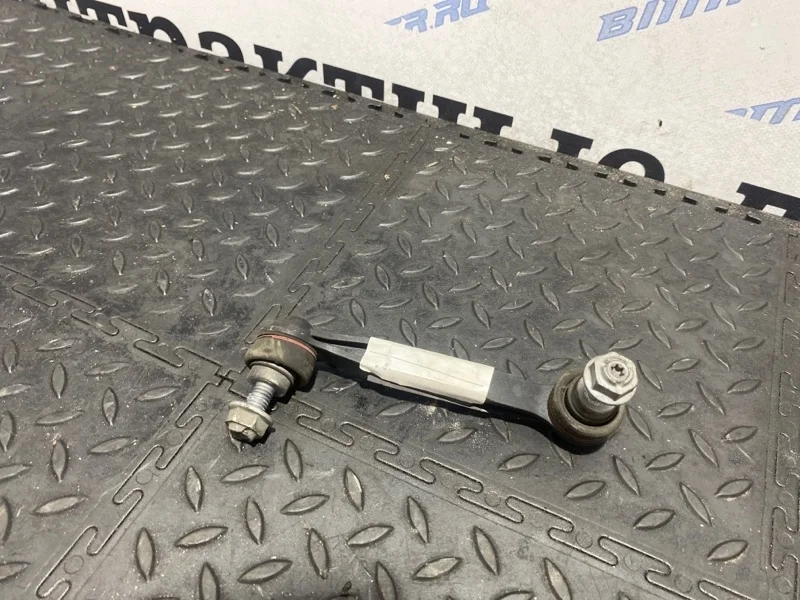 Стойка стабилизатора Bmw 33506785608 F30, правая