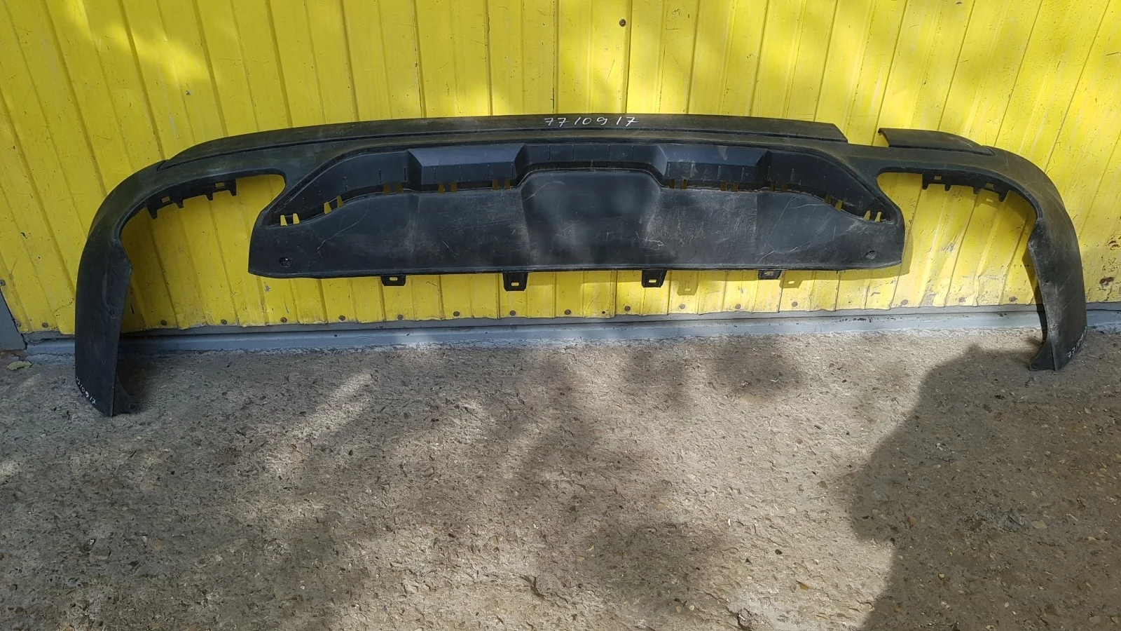 накладка на бампер задняя Mercedes Benz GLE 1, W166 166 166.024 Задний  A1668859425 2015-2018 (контрактная запчасть)