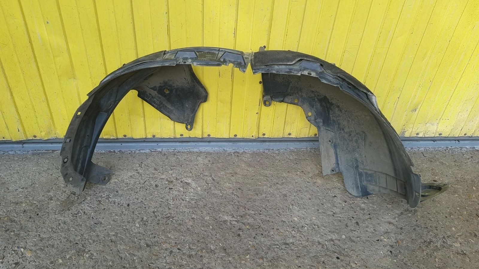 подкрылок передний правый NISSAN X TRAIL 3, T32 Передний Правый  638424CB0B 2013-2022 (контрактная запчасть)