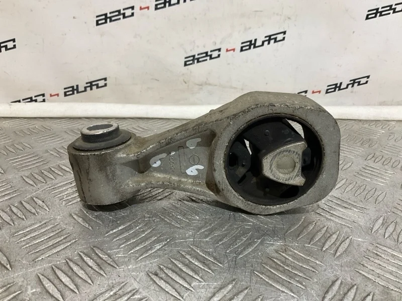 Опора двигателя Nissan Juke 2013 113501KC0A NF15 MR16DDT