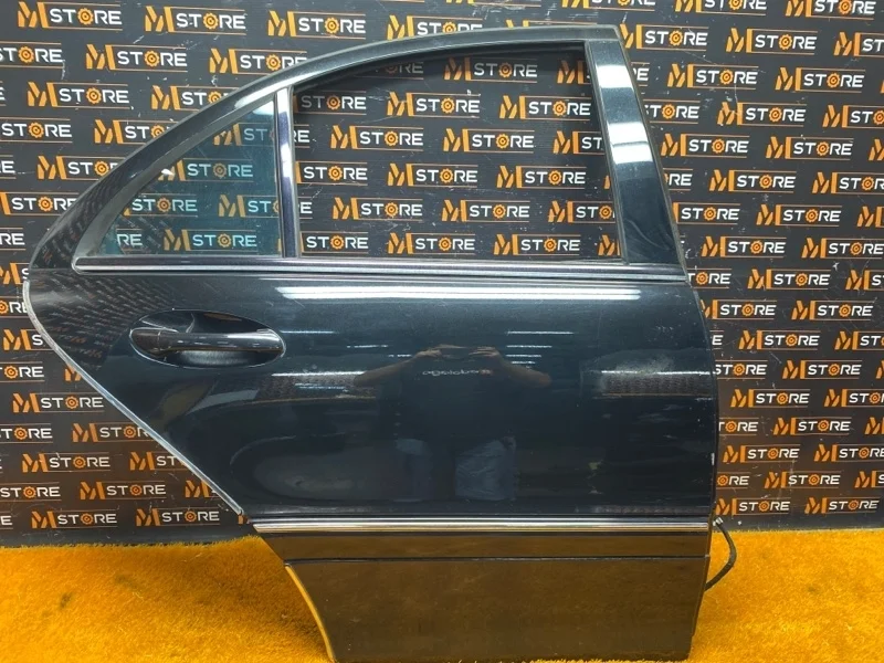 Дверь Mercedes-Benz -Class 2004 W203