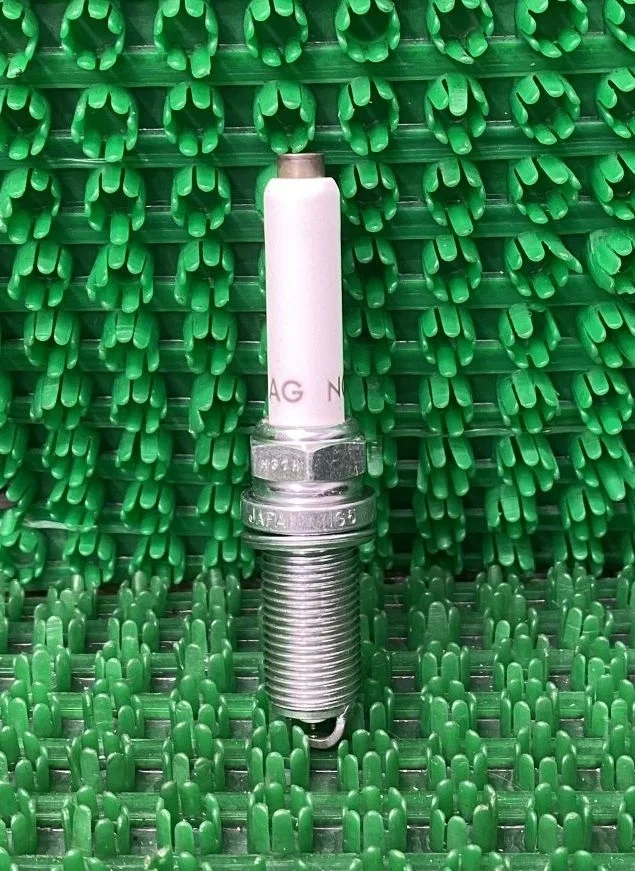 Свечи зажигания оригинал VAG 06K905601B Passat B8 (2014—2020) В наличии