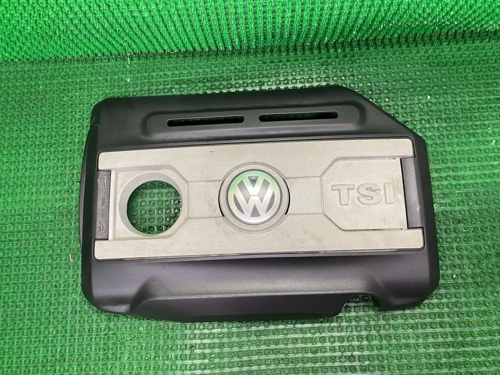Крышка двигателя Volkswagen Passat B6 Passat B6 (2005—2010) В наличии