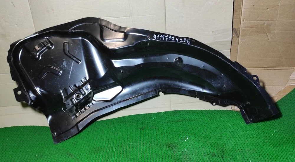 Брызговик задний правый BMW X5 E70 X5 E70 (2006—2010) В наличии