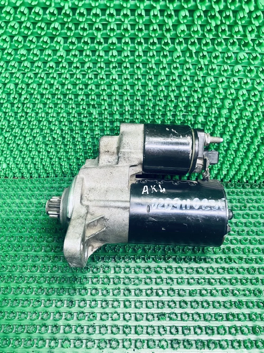 Стартер для Двигателя 1.6 MPI BFQ 020911023F Octavia II (2004—2009) В наличии