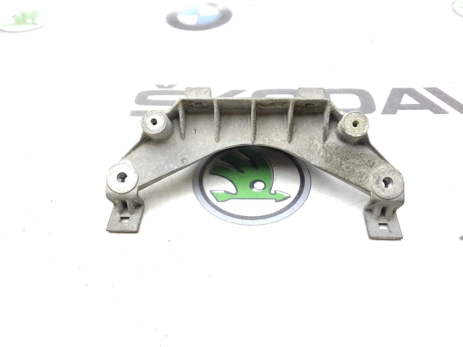 Кронштейн КПП Bmw X5 2008 51717137238 E70