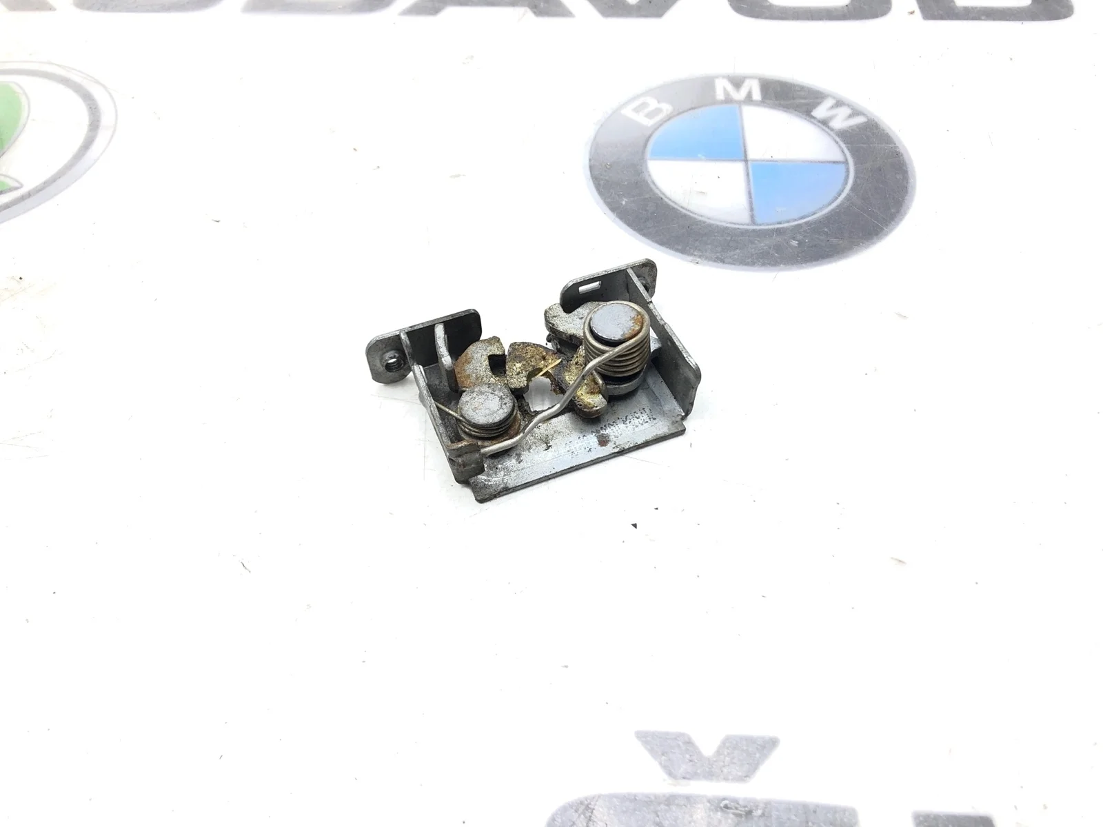 Замок капота Bmw X5 2008 51237178753 E70, левый