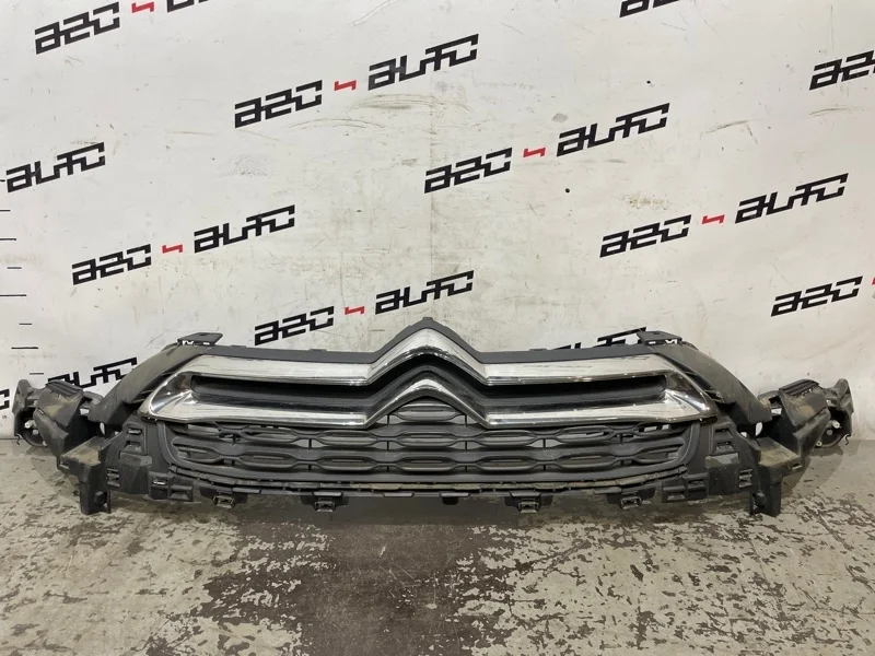 Решетка радиатора Citroen Ds4 2012 7810Z3 1