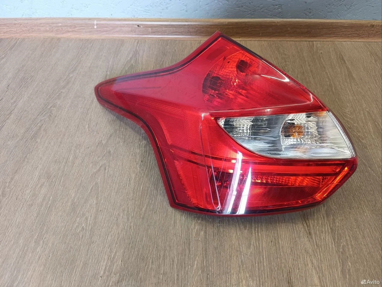 Фонарь задний левый ford focus 3 х/б