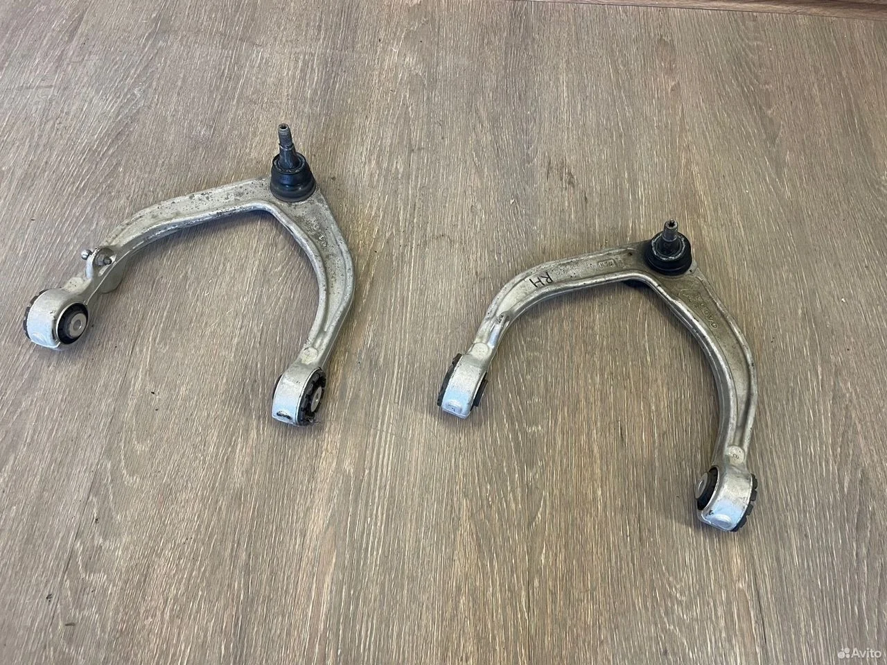 Рычаг подвески передний правый volvo xc90