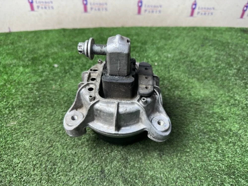 Подушка двигателя BMW 528i F10