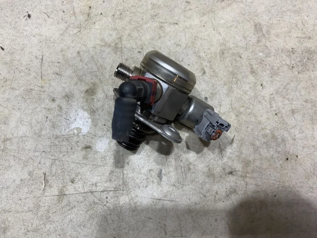 Насос ТНВД Nissan Juke MR16DDT166303JY0A