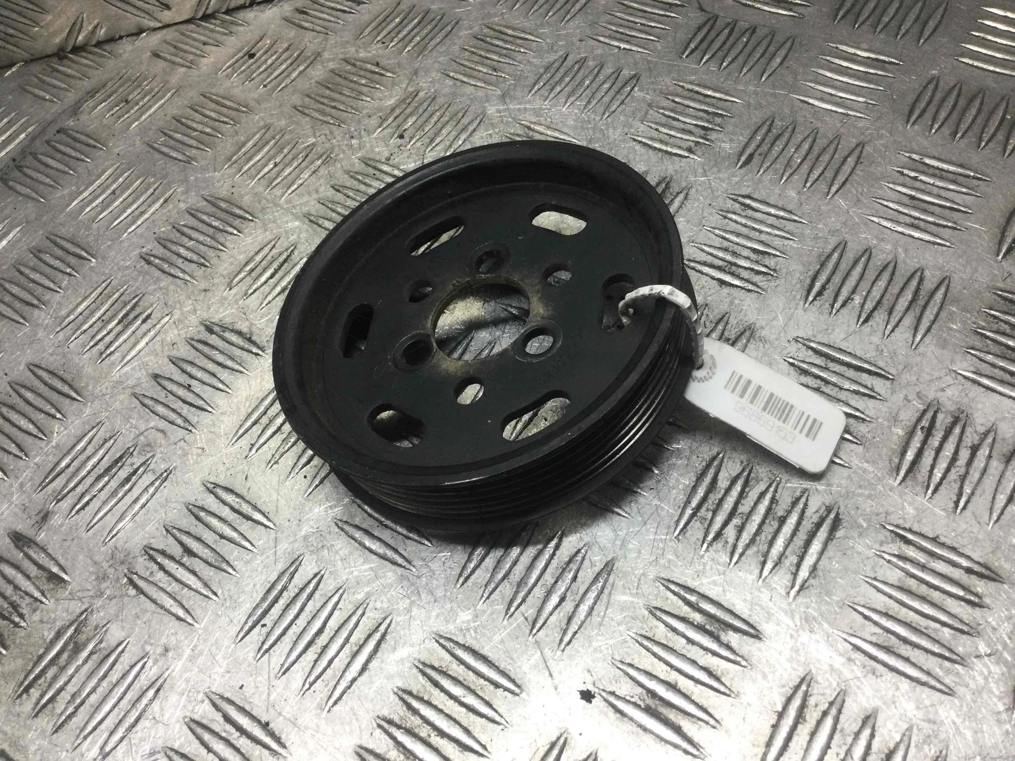 Шкив насоса гидроусилителя Volkswagen Beetle A4 (1997-2005) бензин 2.0 i Механика Х/б