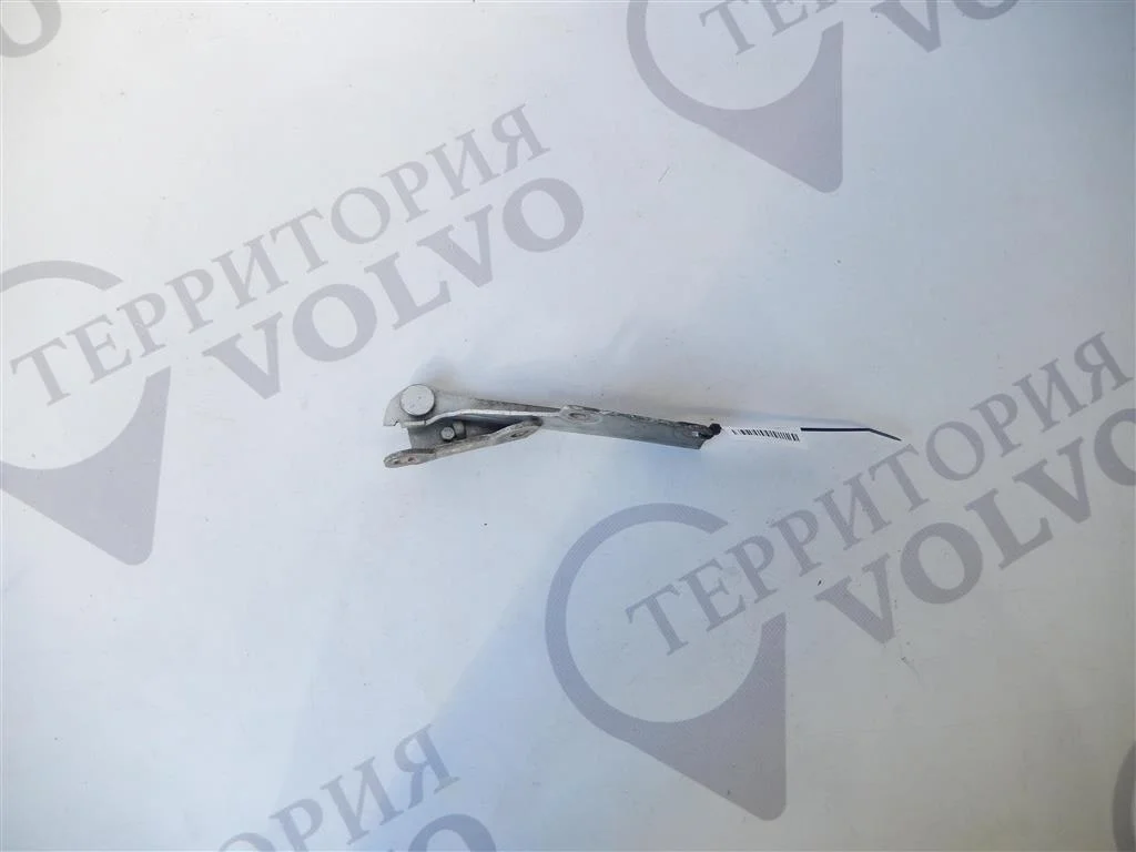 Петля капота левая