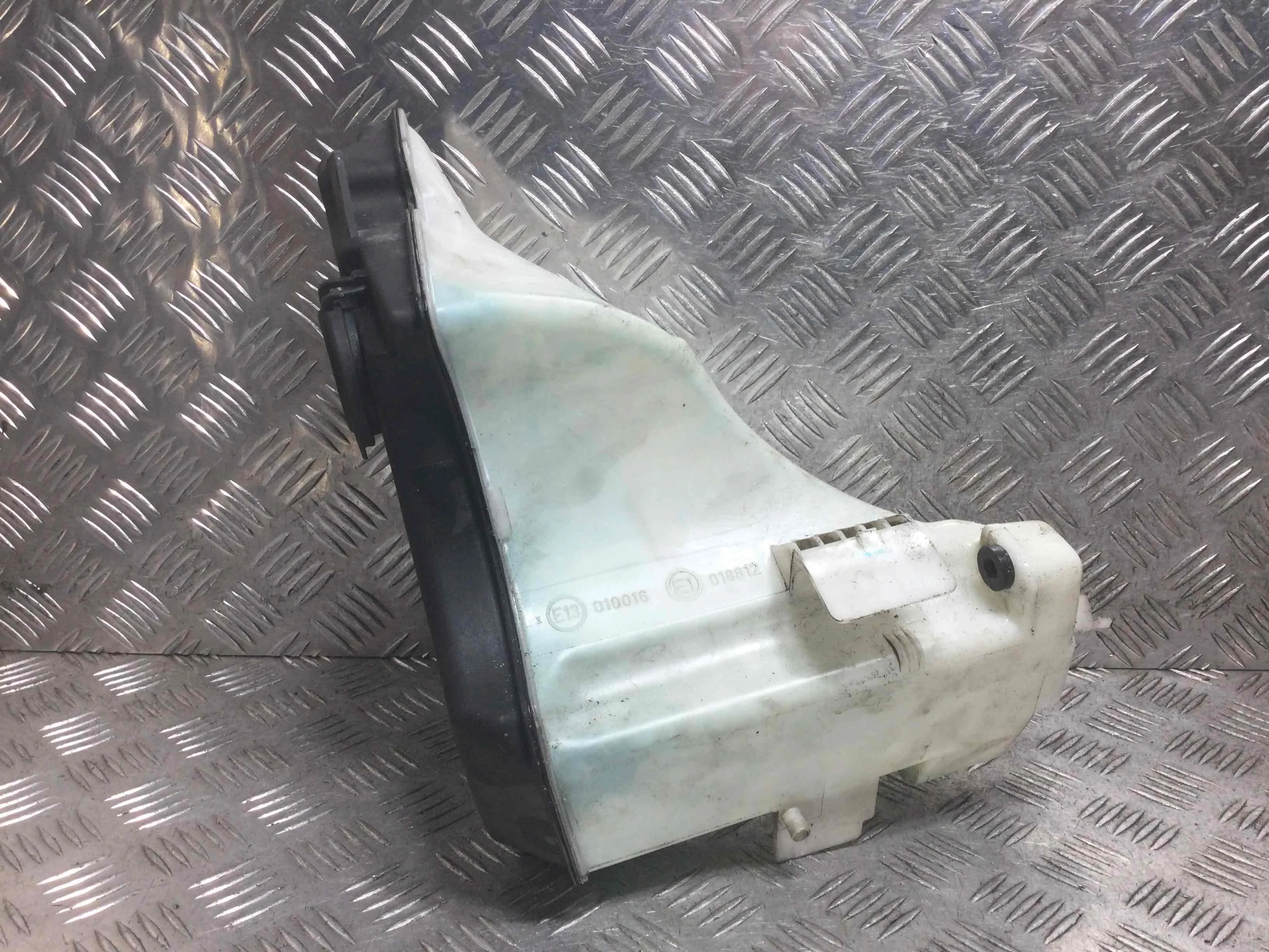 Бачок омывателя BMW 3-Series 3-Series E46 1998 - 2006 бензин 1.8 i Механика Универсал