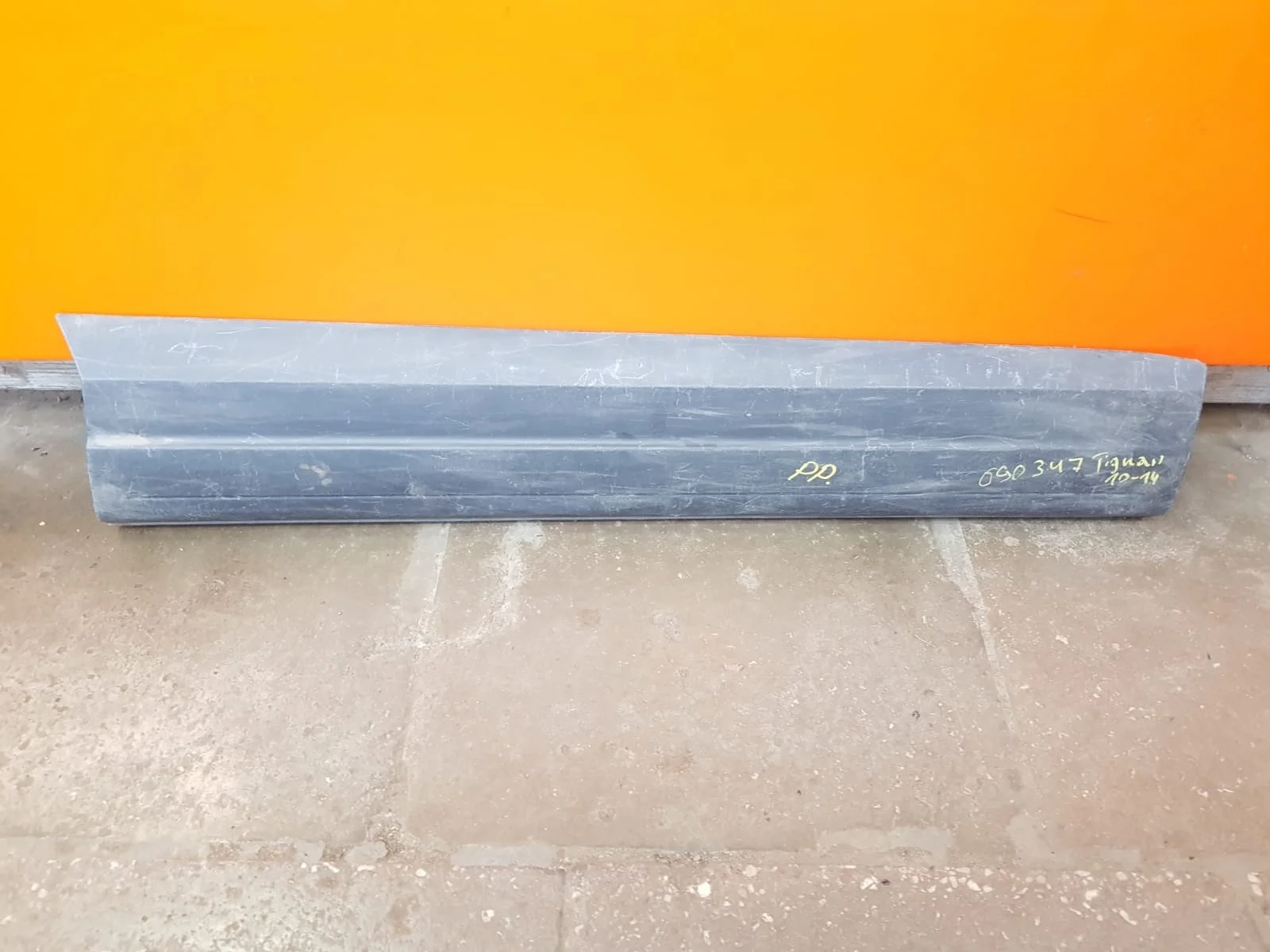 накладка на дверь передняя правая Volkswagen TIGUAN 1, NF 5N1 5N2 Передний Правый  5N0854940A 2006-2017 (контрактная запчасть)