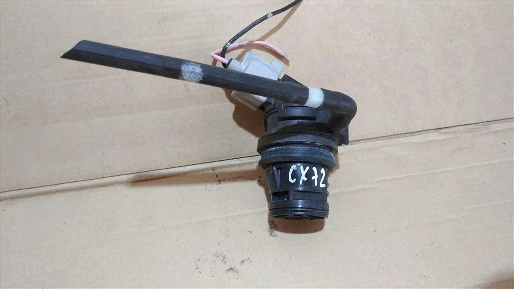 Б.у. насос омывателя MAZDA CX7 ER8 MAZDA CX7 ER8