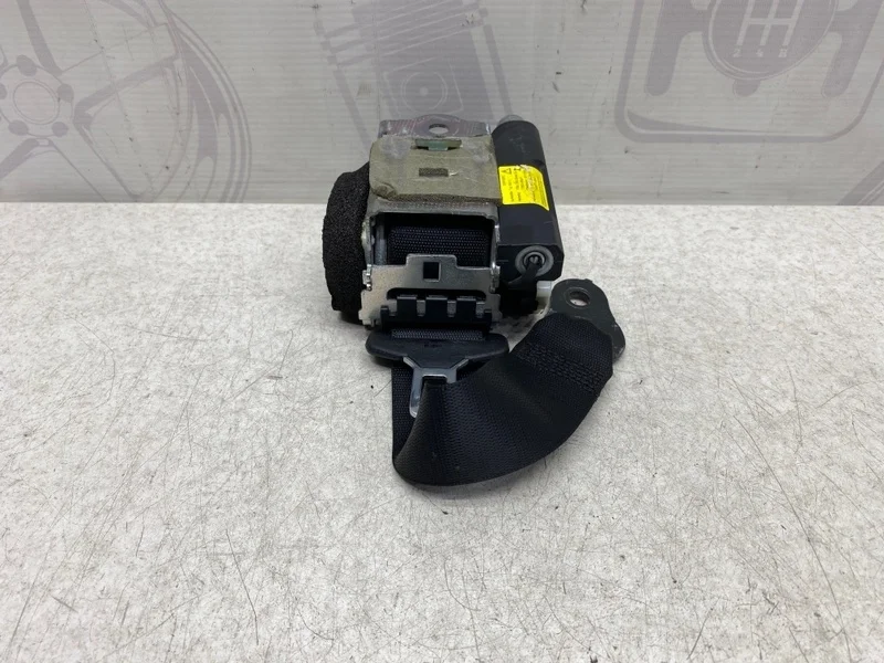 Ремень безопасности задний левый Mercedes-benz 2007 W204