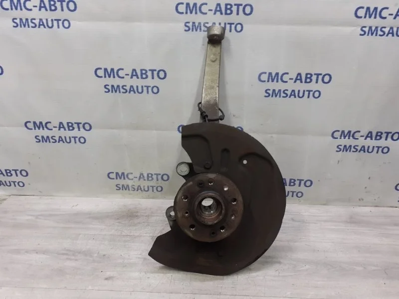Кулак поворотный Mercedes-Benz R-Class A2513300820 W251 3.5, передний правый