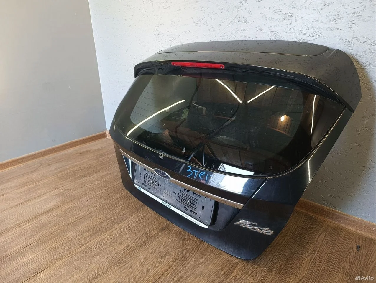 Крышка багажника ford fiesta 6 мк6