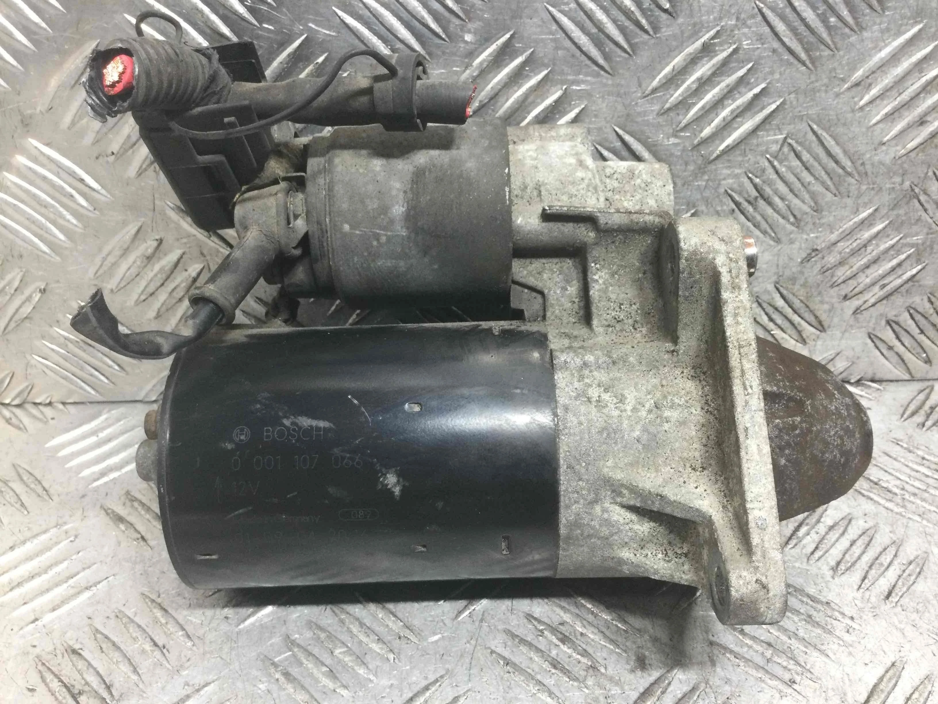 Стартер Alfa Romeo 147 1 поколение 2000 - 2004 бензин 2.0 i Робот Х/б