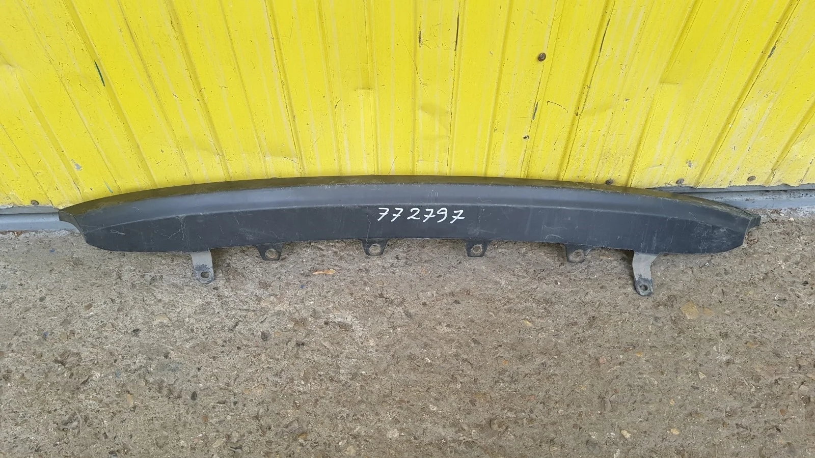 накладка на бампер задняя TOYOTA CAMRY 8, XV50 XV55 ASV50 50 55   ТОЙОТА   КАМРИ   Задний  5216933020 2011-2018 (контрактная запчасть)