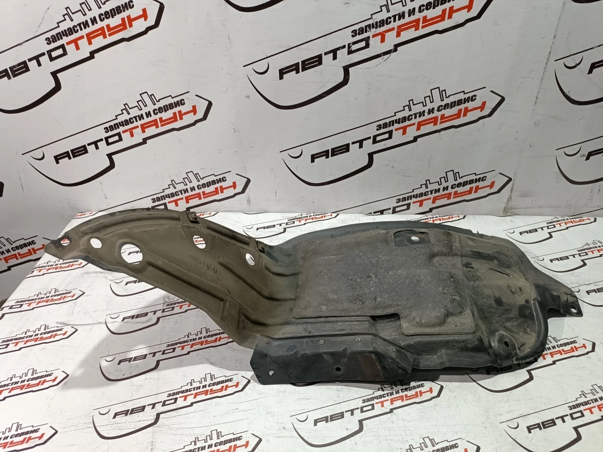 ПОДКРЫЛОК NISSAN TEANA J31 PJ31 TNJ31 ПЕРЕДНИЙ ПРАВЫЙ УГОЛОК 638449Y500