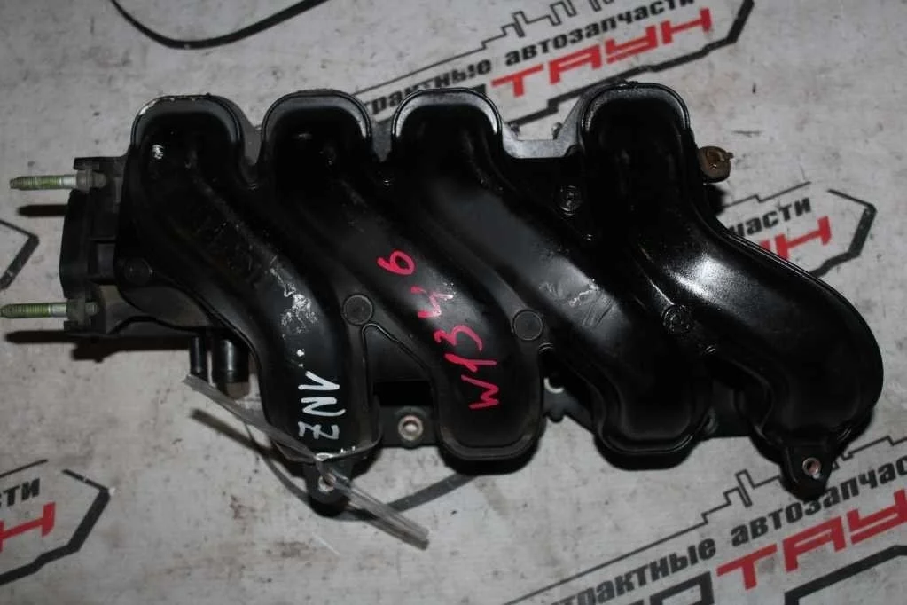КОЛЛЕКТОР ВПУСКНОЙ TOYOTA 1NZ-FE 2NZ-FE ... VITZ WILL CYPHA XA YARIS YARIS VERSO ... NCZ20 NCZ25 NNP10 NNP11 NNP15 ПРЯМОЙ 3 ШПИЛЬКИ 1712021010