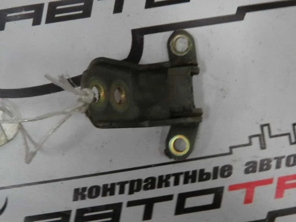 ПЕТЛЯ ДВЕРИ NISSAN PATROL PRIMERA SERENA HP12 P12E PC24 PNC24 QP12 RC24... TNC24 TNP12 TP12 VC24 VNC24 WHP12 WRP12 WTNP12 WTP12 Y61 ПЕРЕДНИЕ ПРАВЫЕ ВЕРХНИЕ 824212J000
