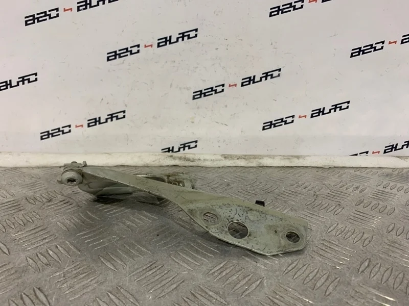 Петля капота Volvo C30 2009 30753597 1, левая