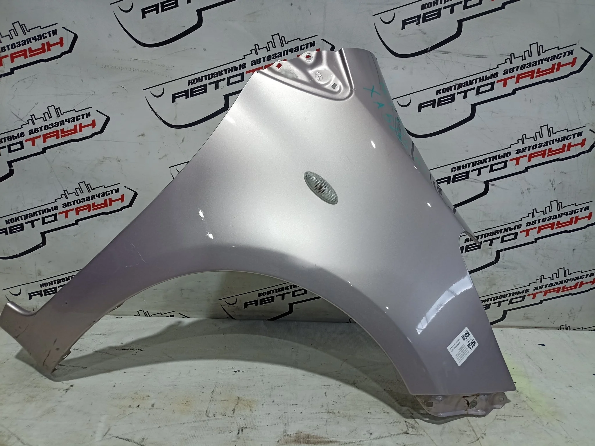 КРЫЛО TOYOTA VITZ YARIS KSP90 NCP90 NCP91 NCP95 NLP90 SCP90 5381152210 5381152410 ПЕРЕДНЕЕ ПРАВОЕ С ПОВТОРИТЕЛЕМ розовый, 3P3 XA5235