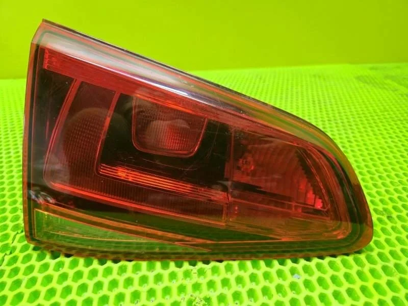 Фонарь внутренний Volkswagen Golf 2012 MK7