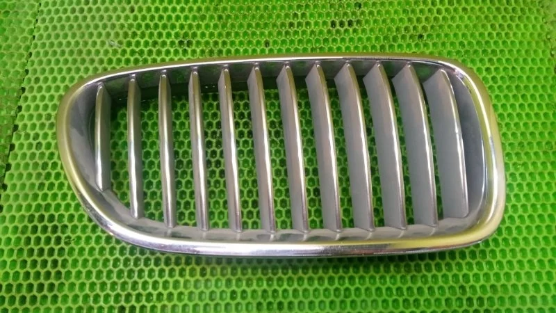 Решетка в бампер BMW 5-Series 2011 F10.F11