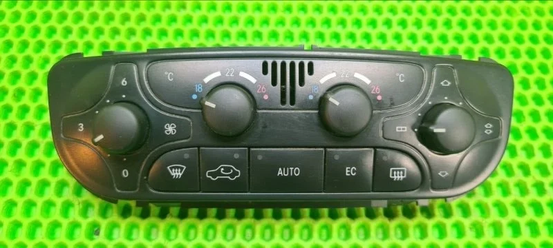 Блок управления климат-контролем Mercedes Benz -Class 2005 W203