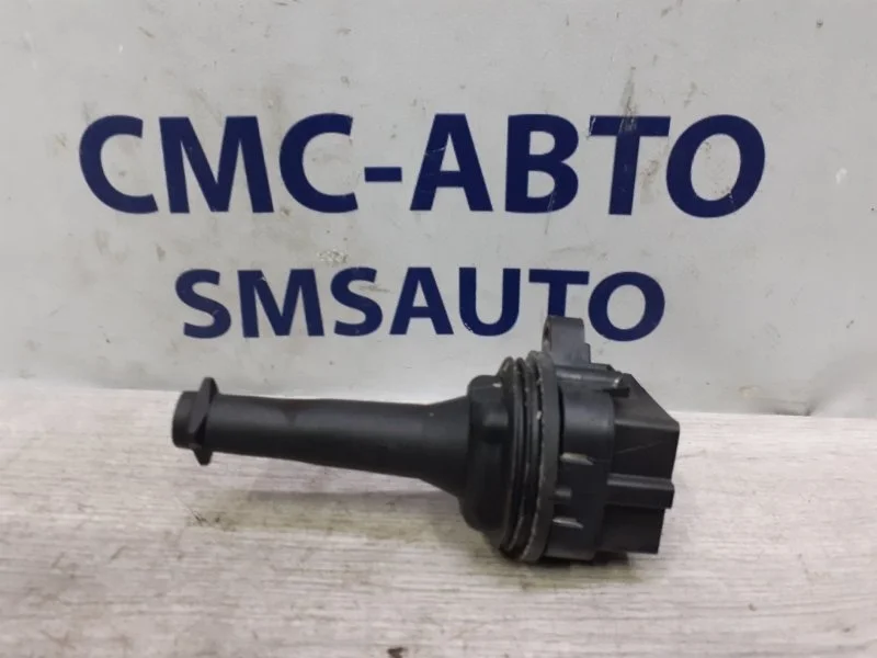 Катушка зажигания Volvo S80 30713417 С80 2.5