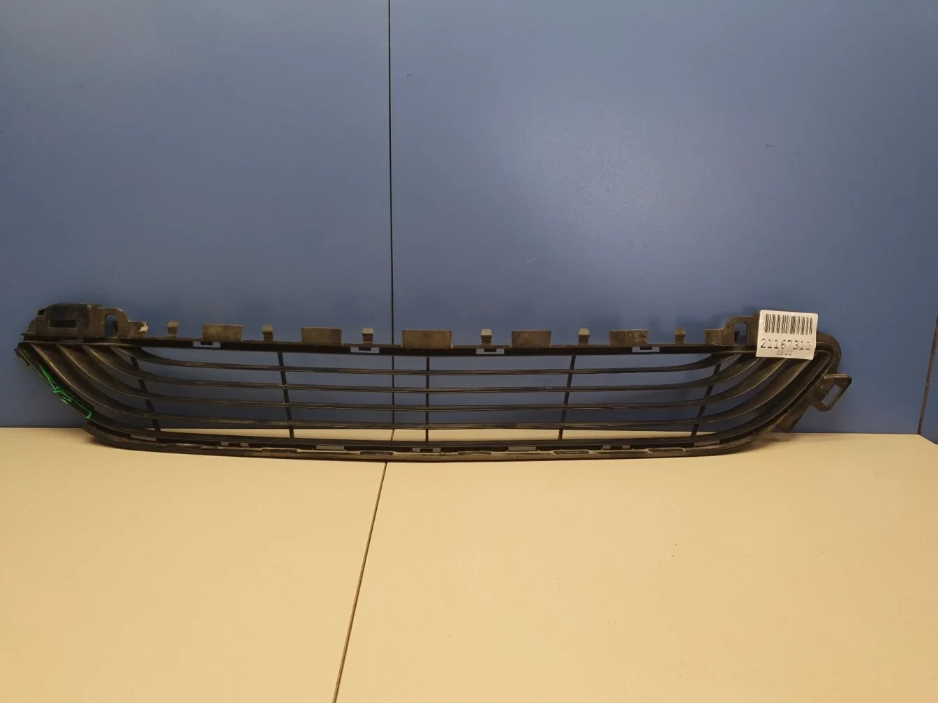 Решётка в бампер центральная для Mercedes C-klasse W205 2014-