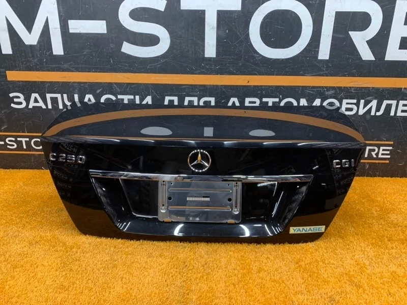 Крышка багажника Mercedes-Benz -Class 2010 W204