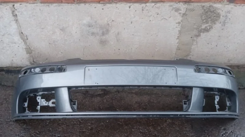 Бампер передний Volkswagen Golf 1K1