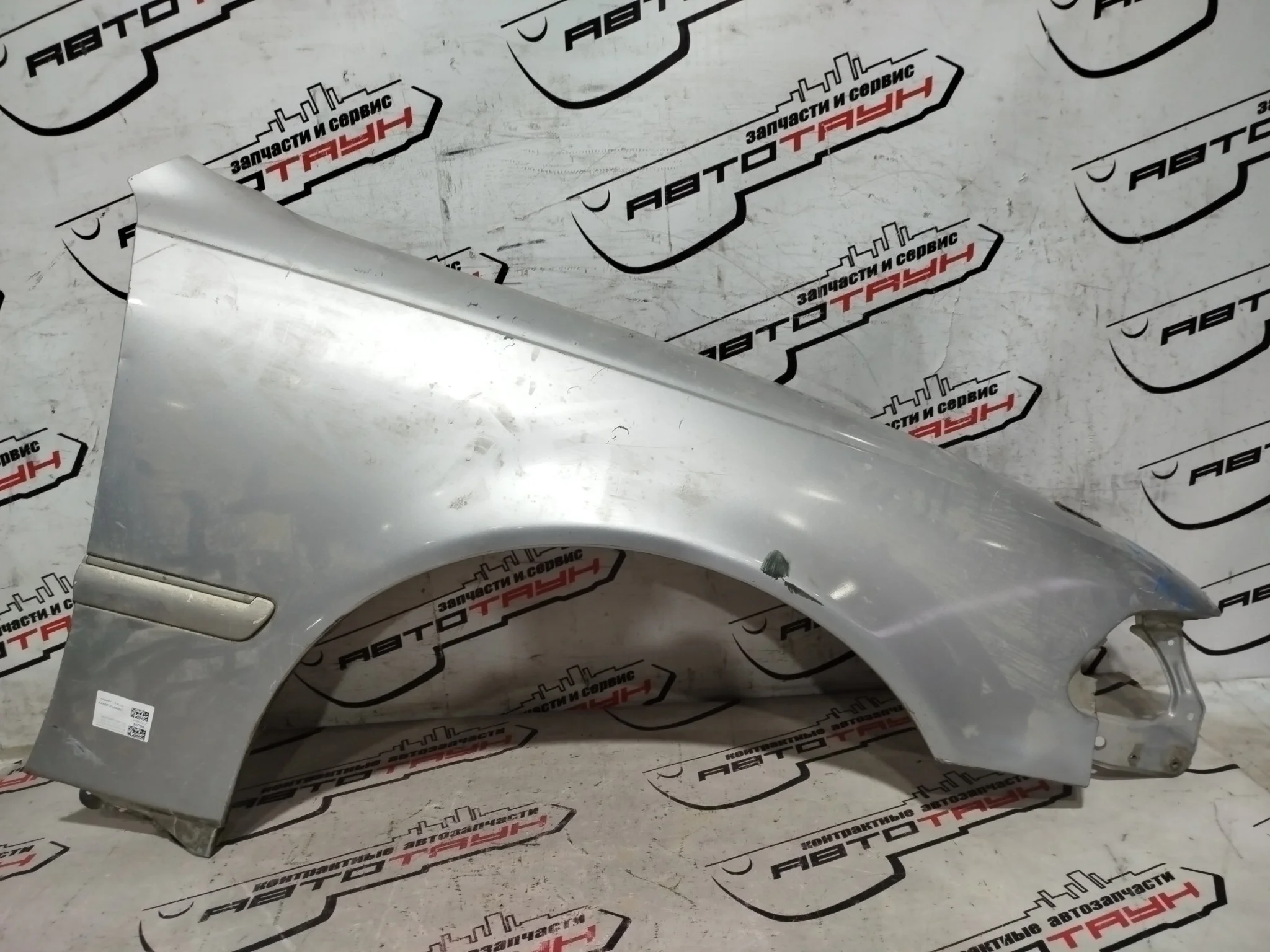 КРЫЛО TOYOTA MARK II GX100 GX105 JZX100 JZX101 JZX105 LX100 538012A450 ПЕРЕДНЕЕ ПРАВОЕ серебро DY284