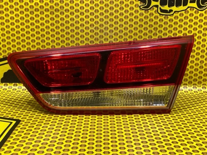 Фонарь крышки багажника задний правый Kia Optima