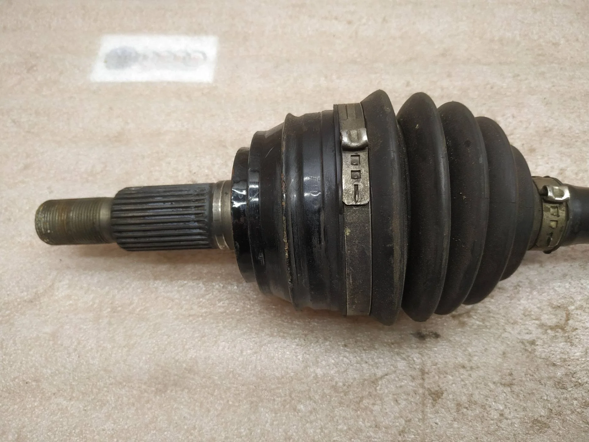 полуось передняя Volkswagen Touareg 2 7P6 2011