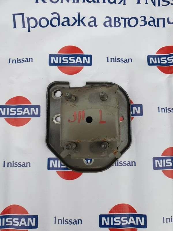 Кронштейн усилителя бампера Nissan H52114EAMA, задний левый
