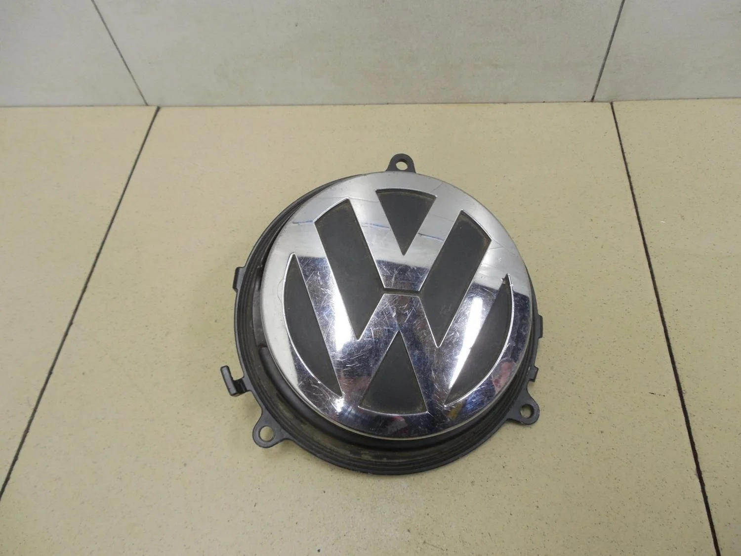 Ручка двери багажника наружная Passat [B6] 2005-2010