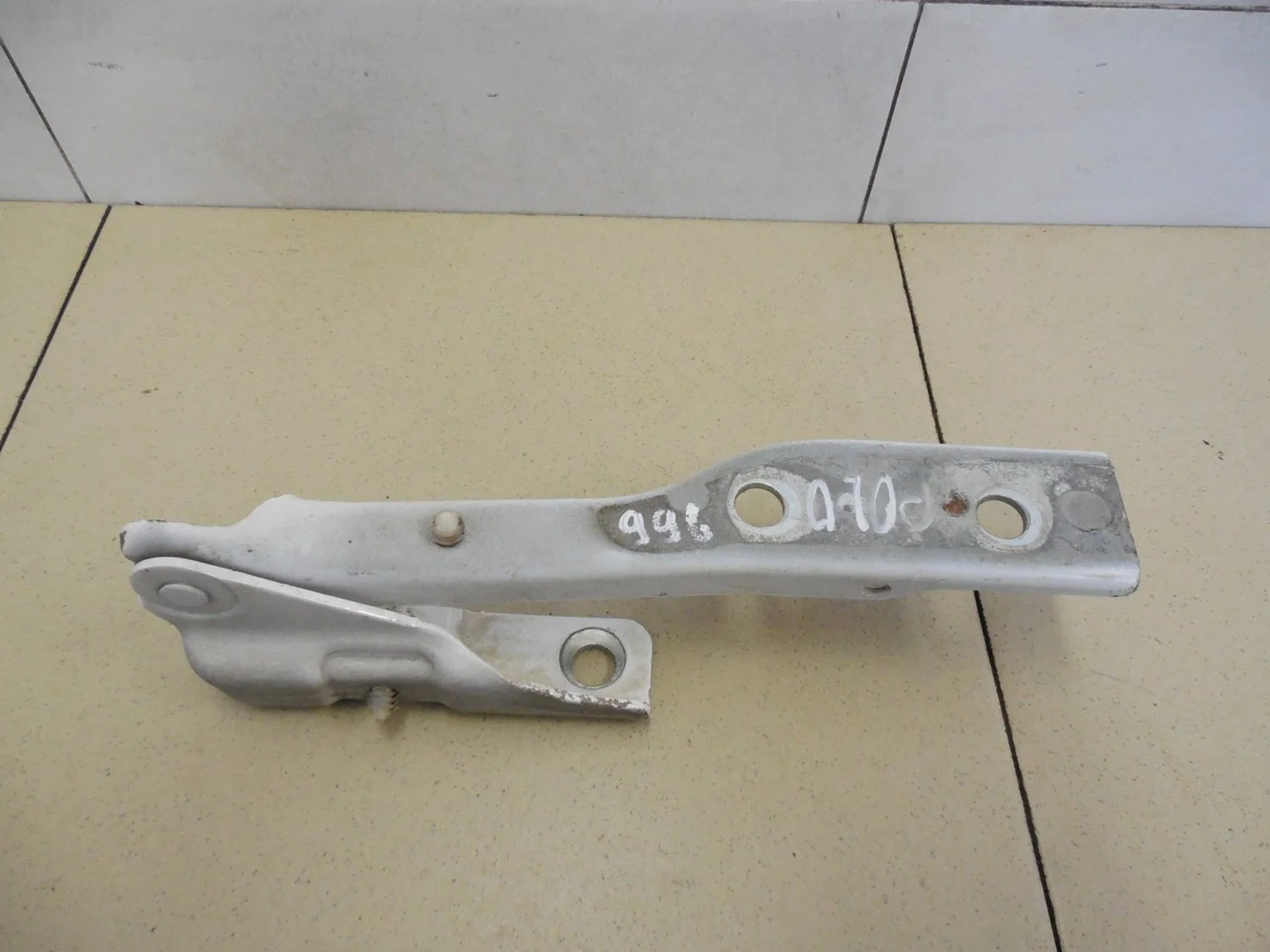 Петля капота правая Polo (Sed RUS) 2011>