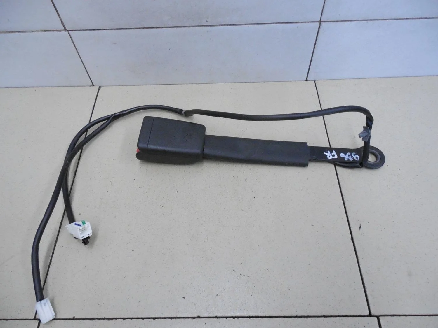 Ответная часть ремня безопасности X-Trail (T31) 2007-2014